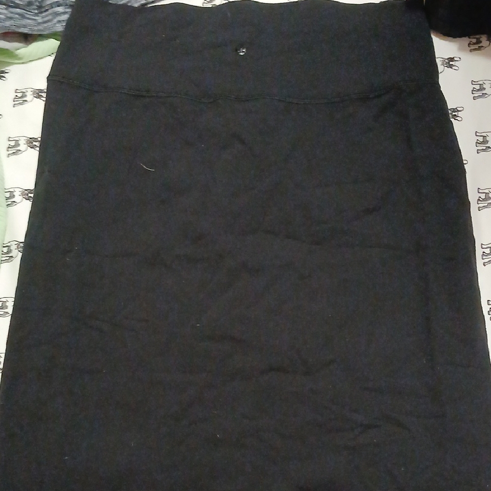 Lululemon Athletica Black Pencil Midi Skirt